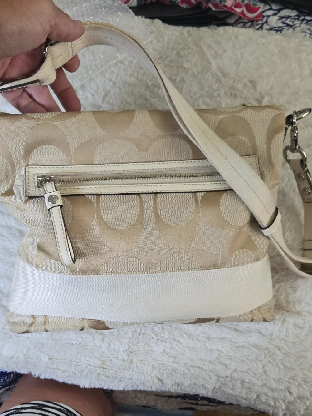 Coach Beige Signature Canvas Shoulder Bag with Cream Leather Accent - Picture 6 of 10